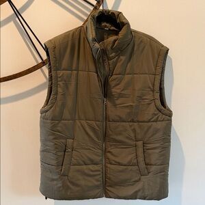 Women’s Popular Oversized TikTok shop Olive Green Puffer Vest